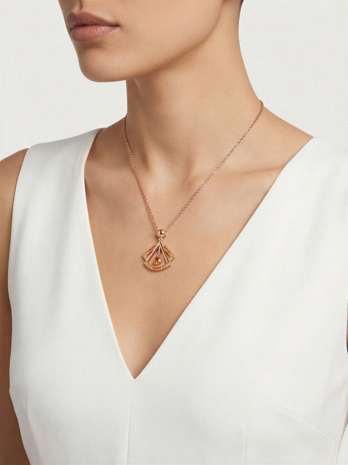 Fan Pendant Chain